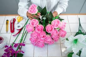 BOUQUET MAKING & FLOWER DECORATION